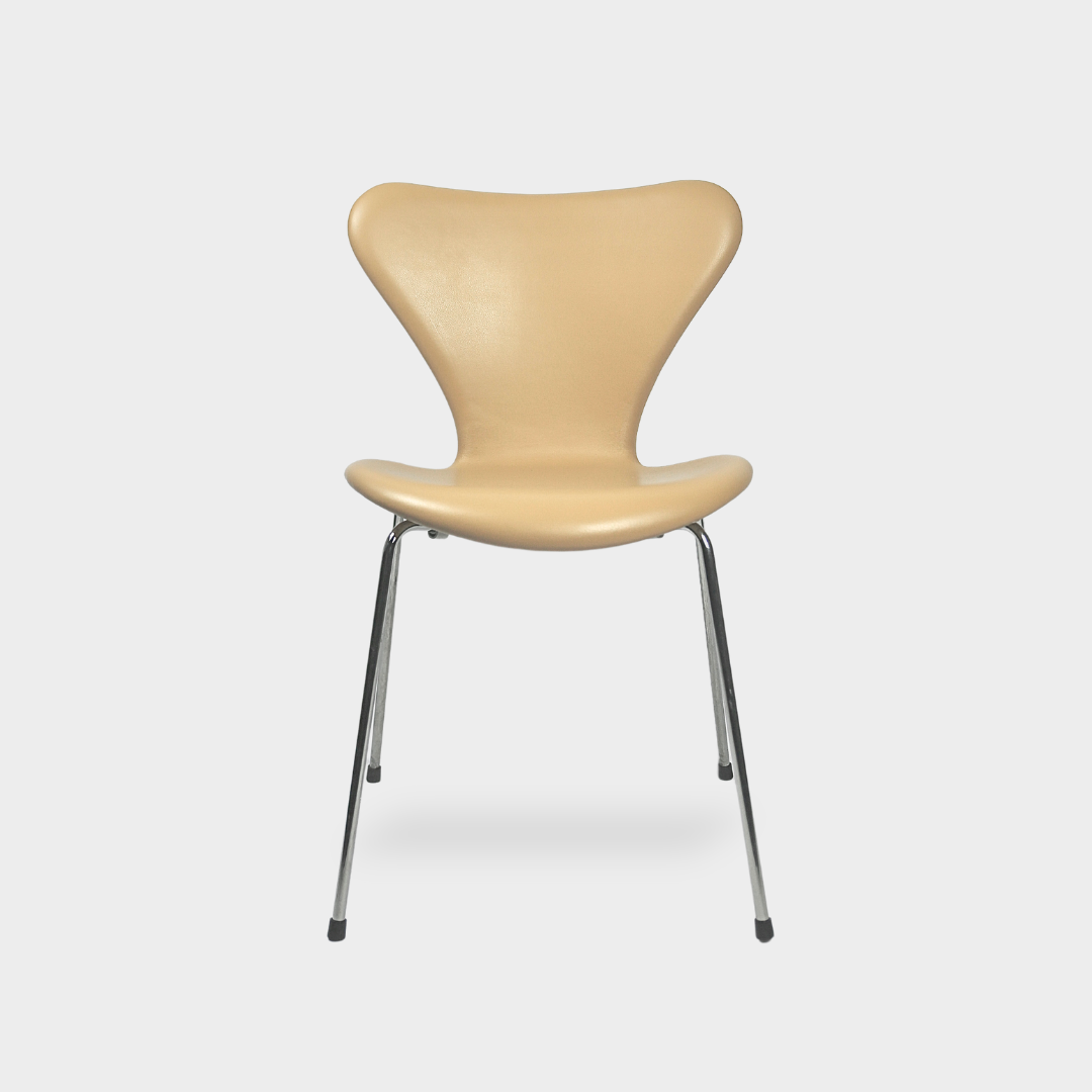 Arne Jacobsen 7 er stol Soft Sand