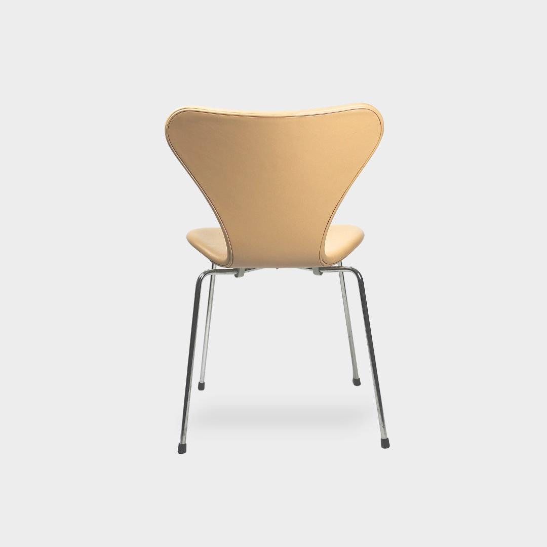 Arne Jacobsen 7 er stol Soft Sand